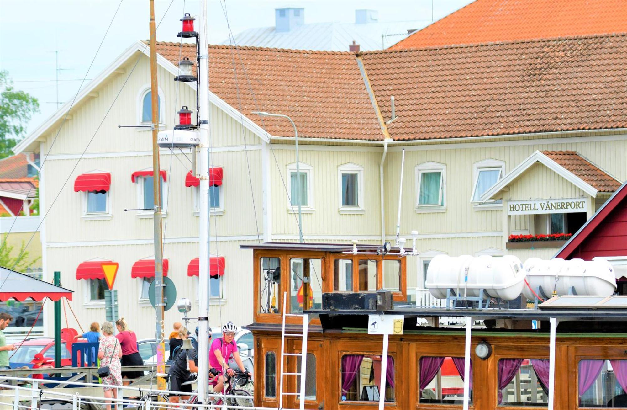 Vaenerport Lakefront Hotell Mariestad Extérieur photo