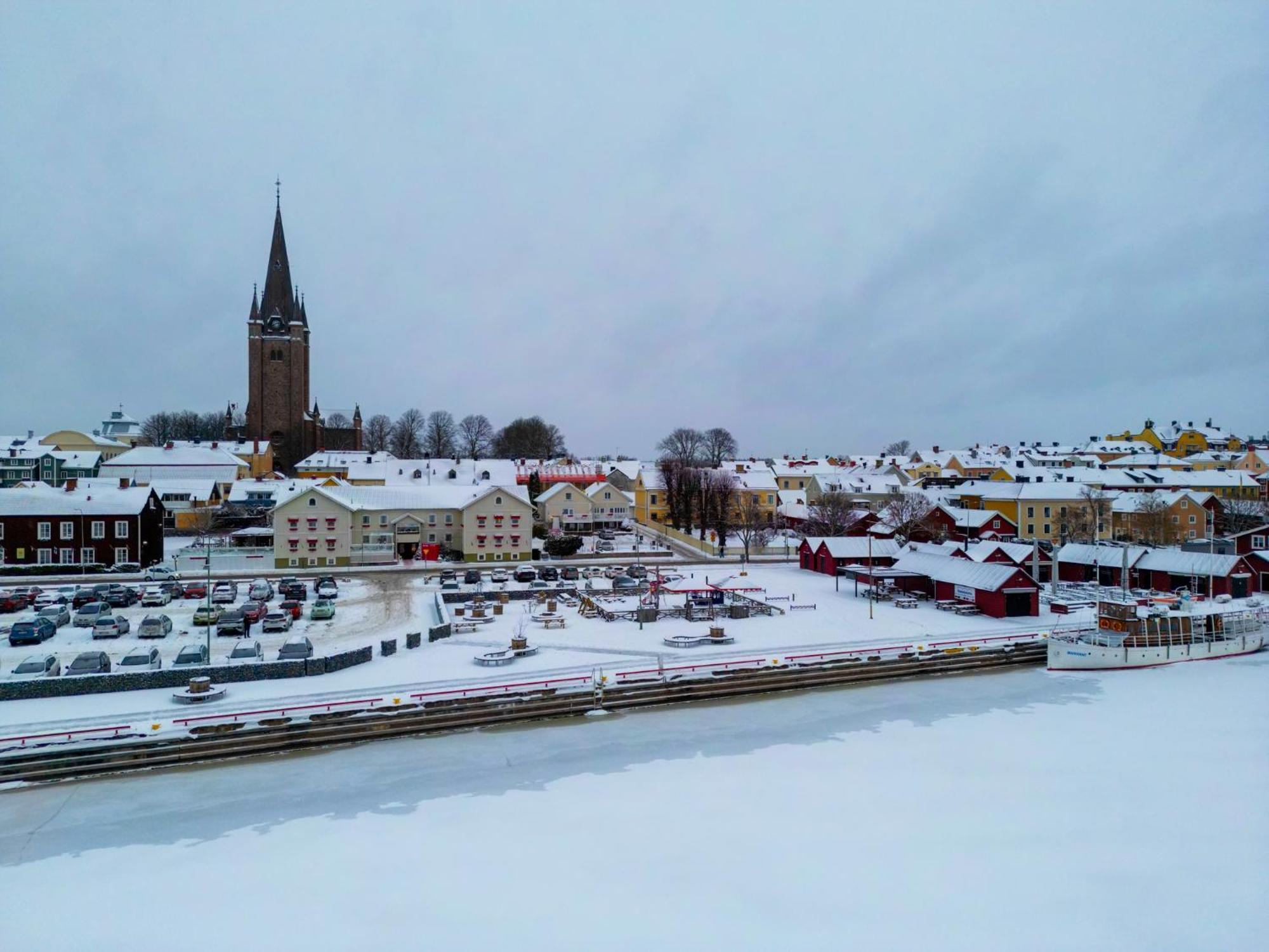 Vaenerport Lakefront Hotell Mariestad Extérieur photo