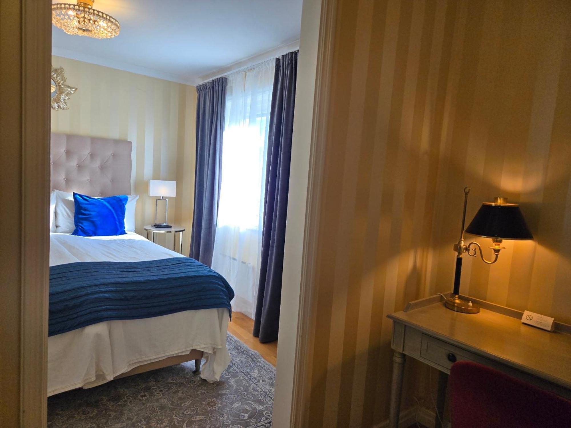 Vaenerport Lakefront Hotell Mariestad Extérieur photo