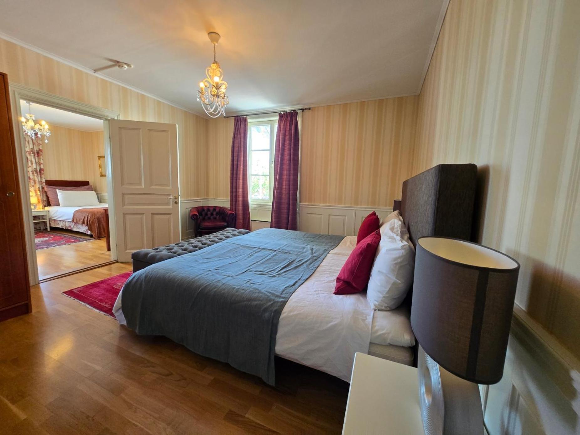 Vaenerport Lakefront Hotell Mariestad Extérieur photo